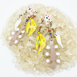 Summer Beach Theme Earrings / Susie Selling Seashells